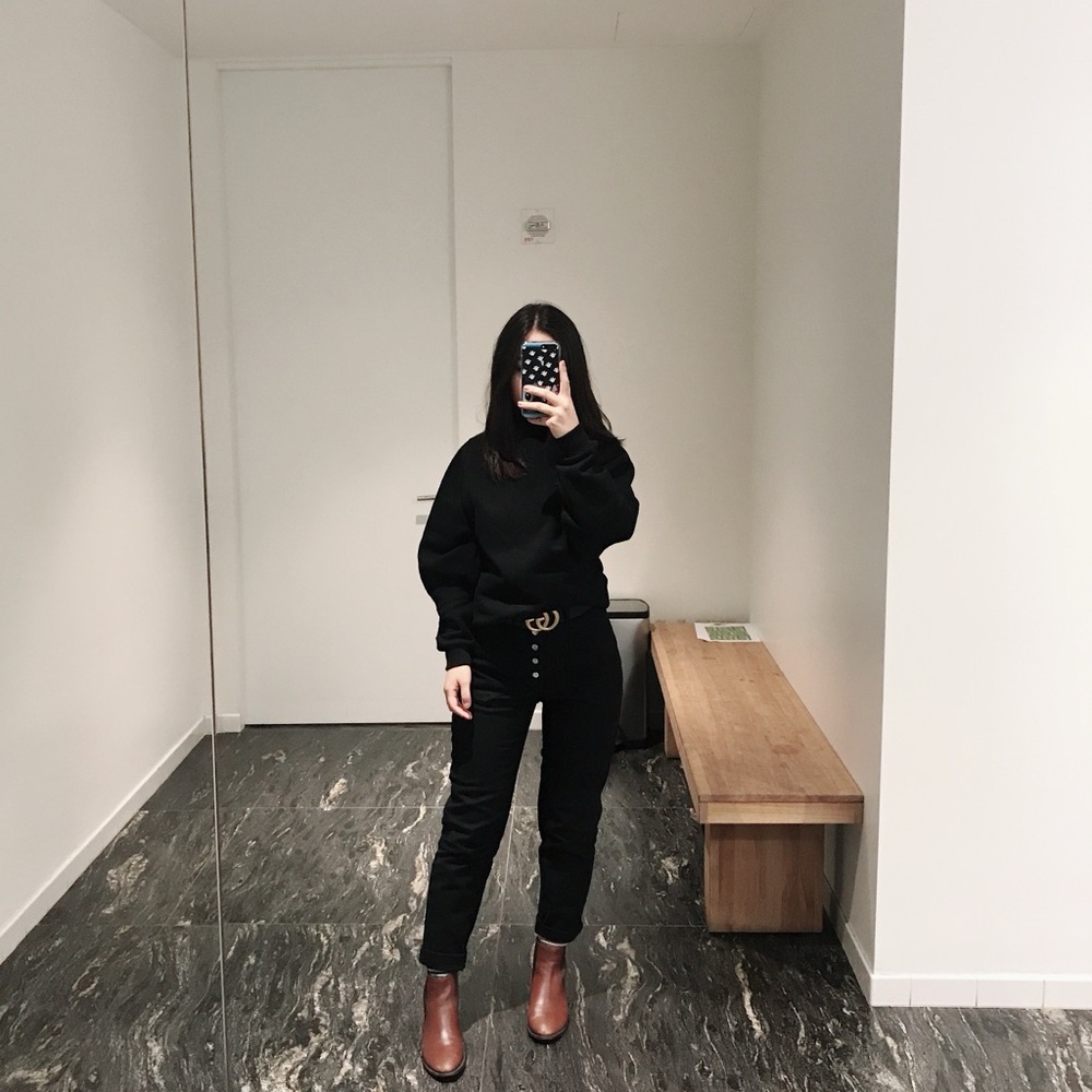 Aritzia Wifred Free Black Belen Straight leg jeans